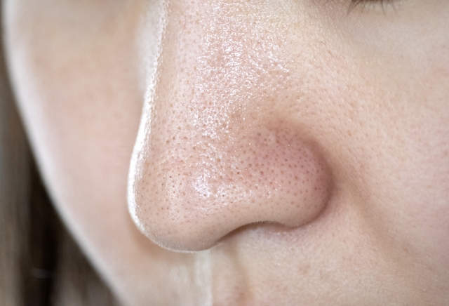 鼻の黒ずみを効果的に取る方法はワセリン